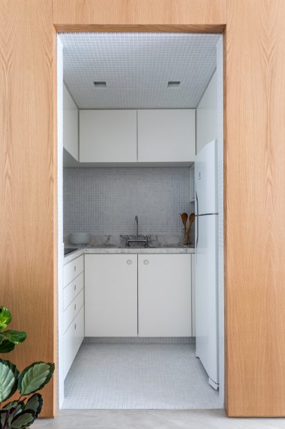 Sao Francisco Apartment by Leandro Garcia